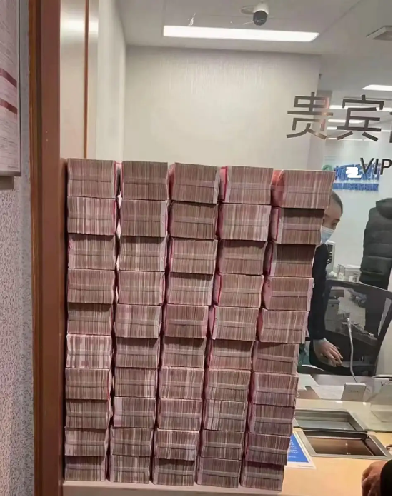 打不过就加入？？聊聊银行