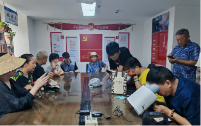鹰瞳科技走进彩虹城社区，以AI技术赋能居民慢病管理